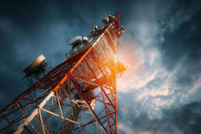 Tour de télécommunications remarquable