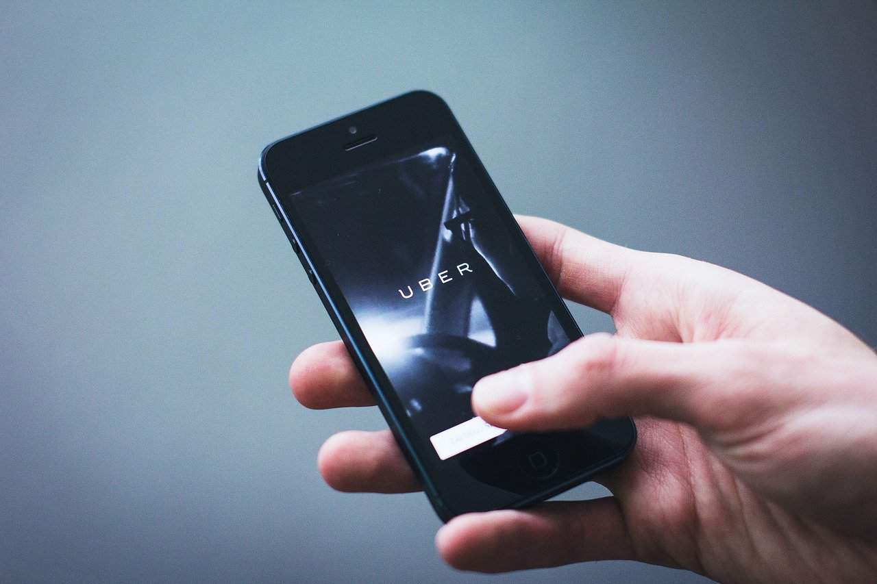 Application mobile UBER. Image d'illustration