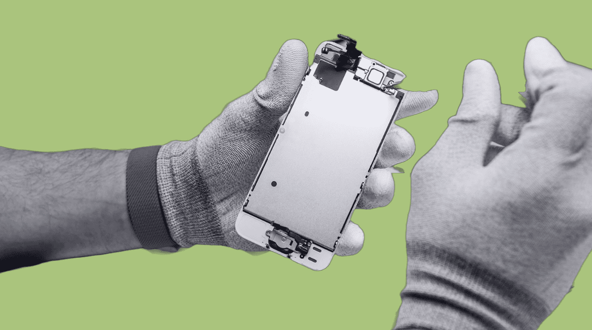 Création : @smoytoo for @servicesmobiles (Photo : vladteodor)