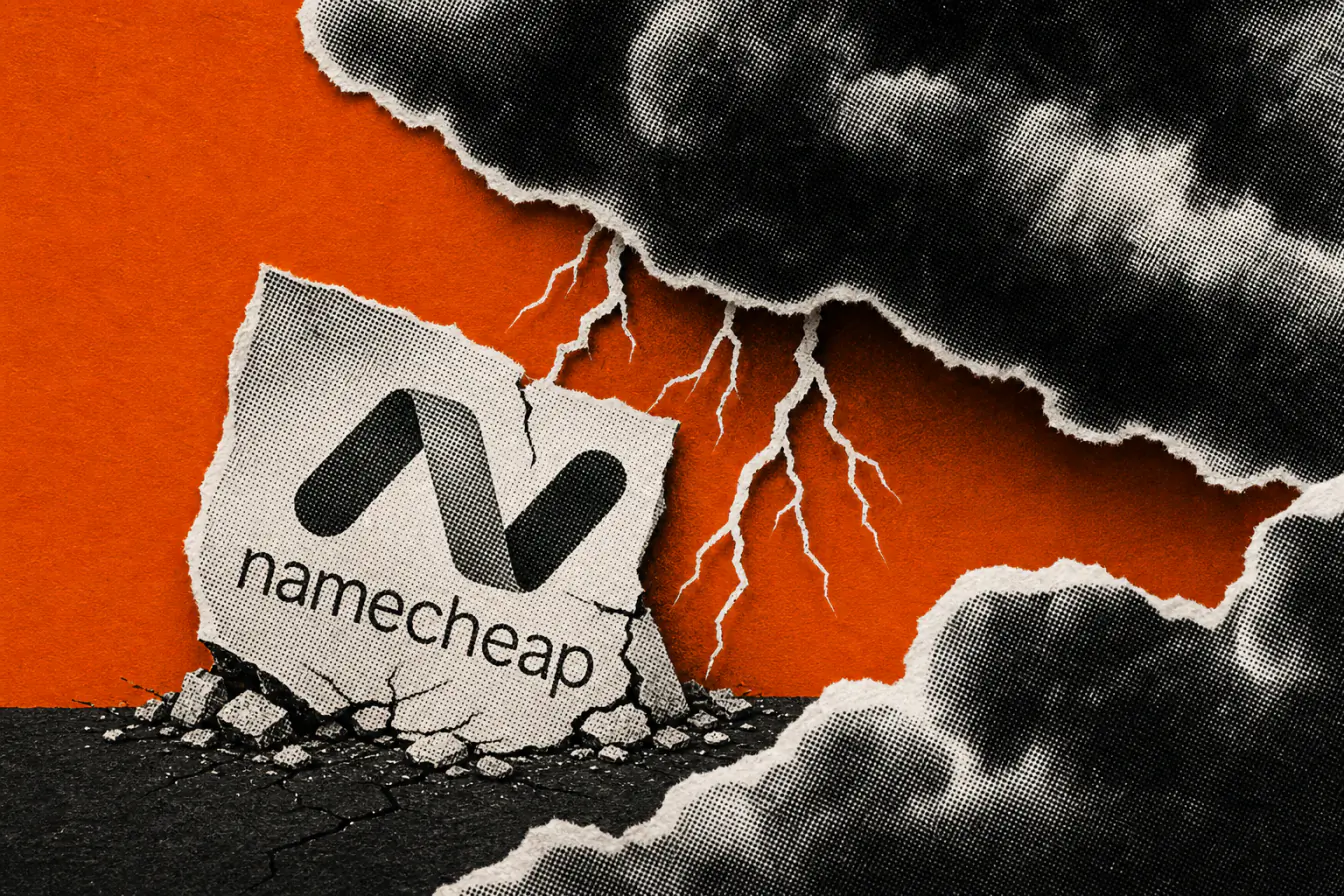 Logo Namecheap écrasé sous un nuage