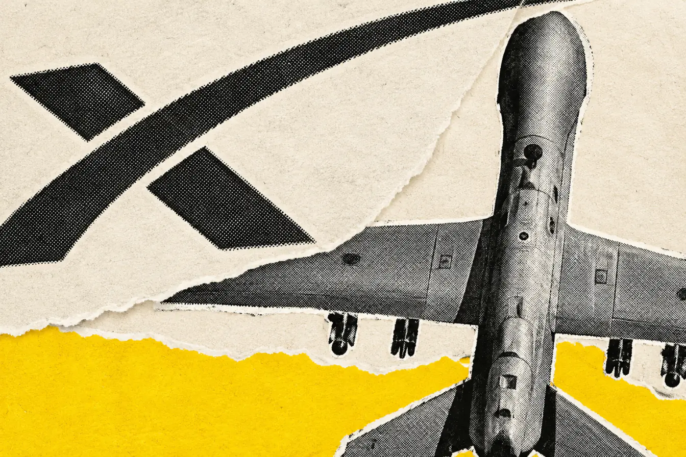 Logo Starlink refermé sur un drone